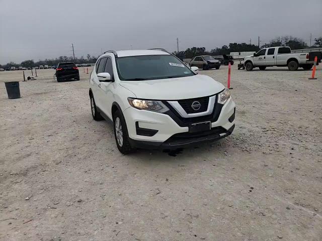 2018 Nissan Rogue - Image 12