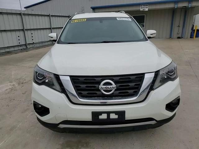 2017 Nissan Pathfinder - Image 11