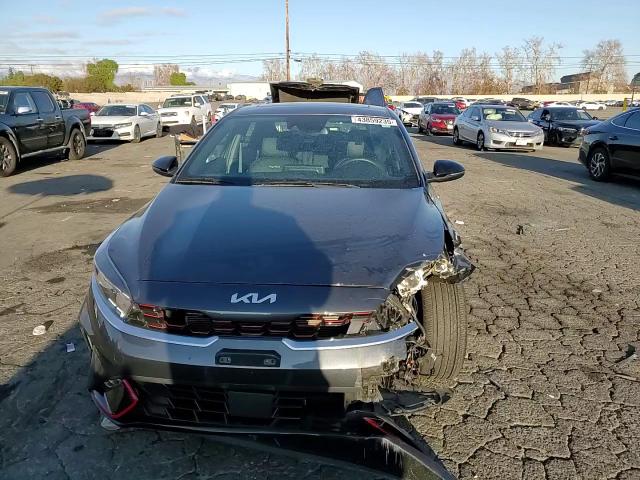 2023 Kia Forte - Image 10