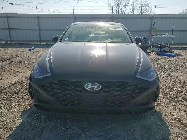 2021 Hyundai Sonata - Image 11