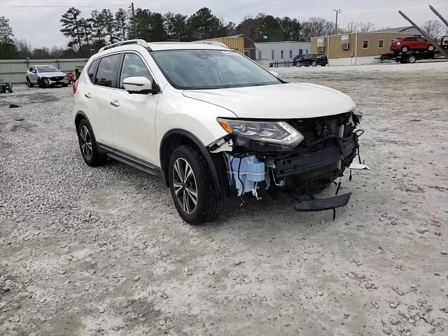2017 Nissan Rogue - Image 15