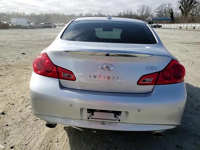 2013 Infiniti G - Image 10