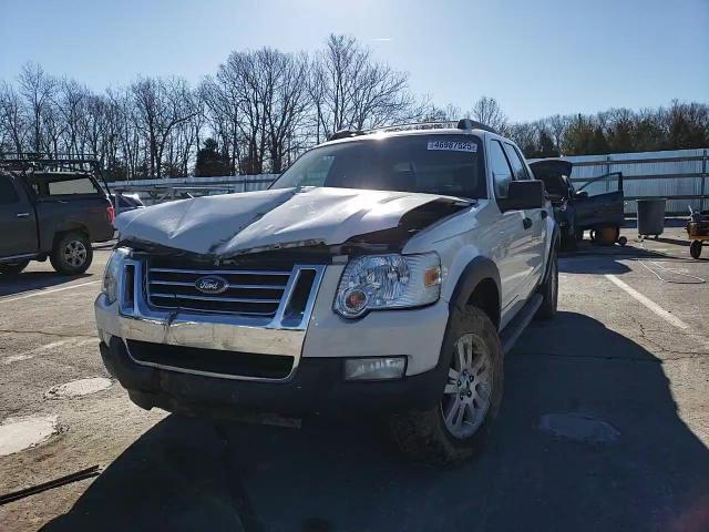 2010 Ford Explorer - Image 10