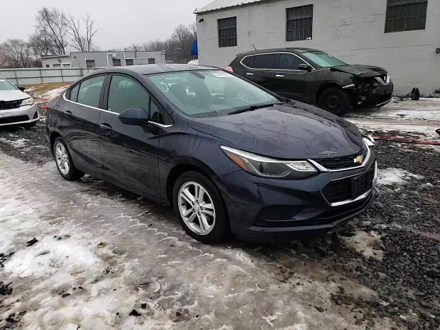 2016 Chevrolet Cruze - Image 13