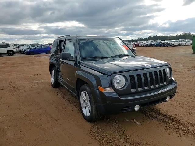 2014 Jeep Liberty (Patriot) - Image 11