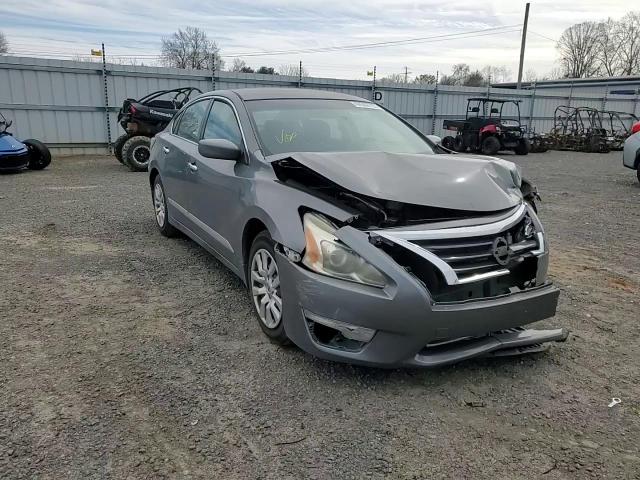 2015 Nissan Altima - Image 11