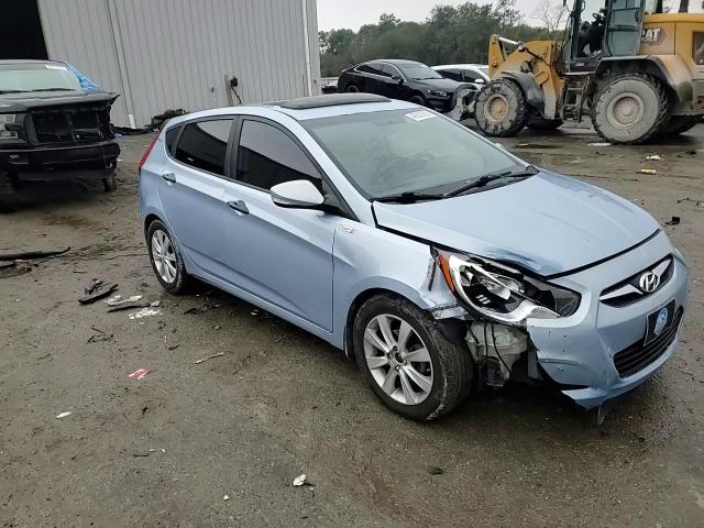 2013 Hyundai Accent - Image 13