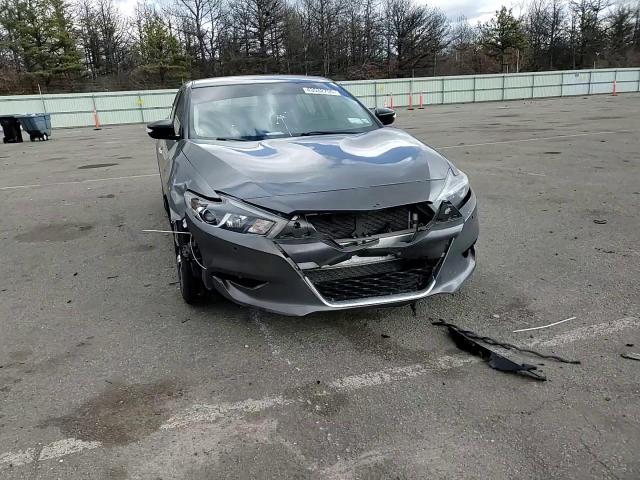 2018 Nissan Maxima - Image 10