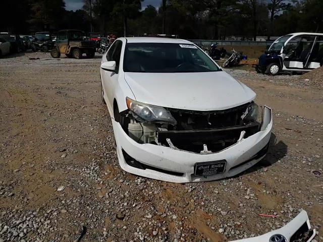 2014 Toyota Camry - Image 11
