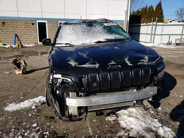 2019 Jeep Grand Cherokee - Image 11