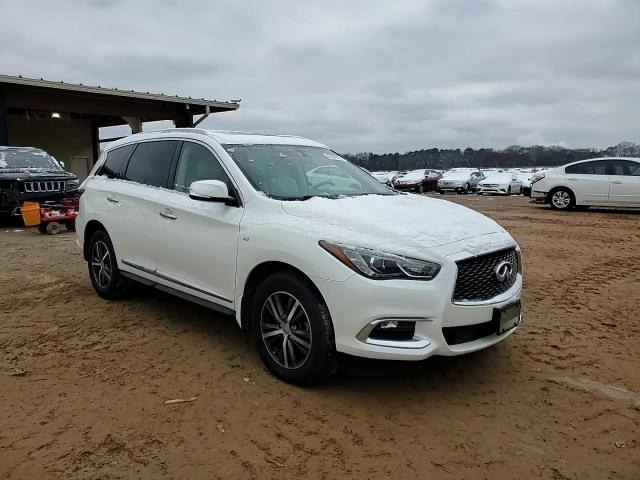 2018 Infiniti QX60 - Image 14