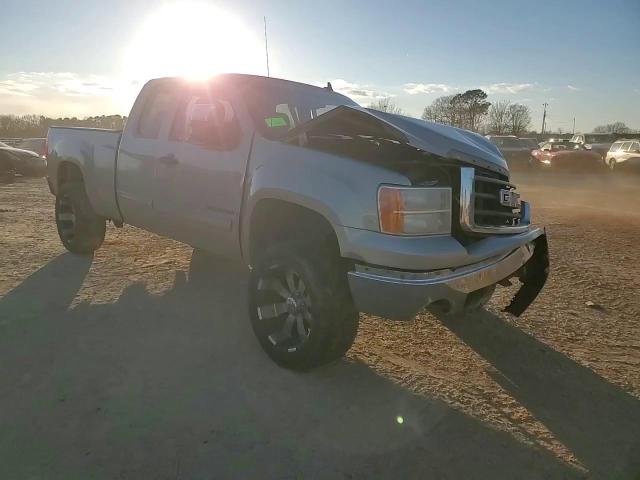 2008 GMC Sierra - Image 10