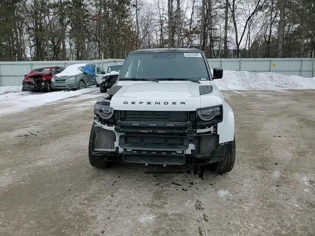 2024 Land Rover Defender - Image 12
