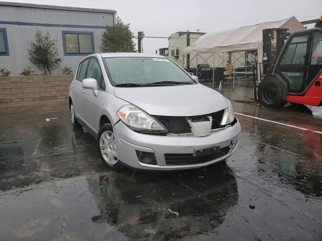 2011 Nissan Versa - Image 10
