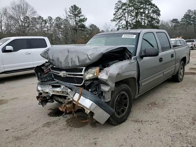 2007 Chevrolet Silverado - Image 10