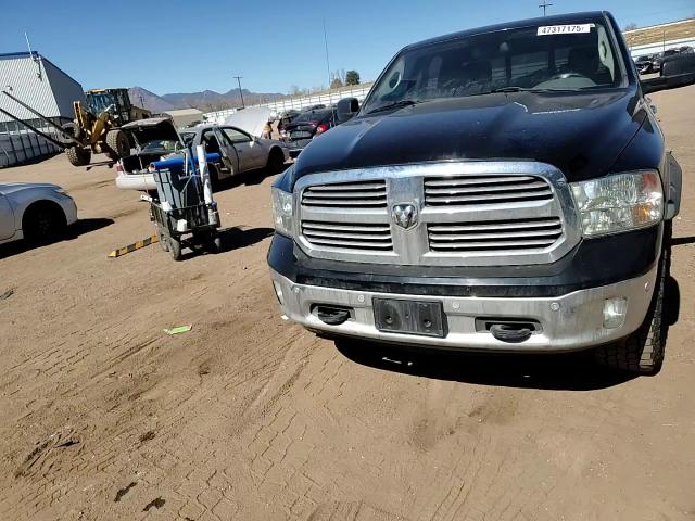 2015 RAM 1500 - Image 11