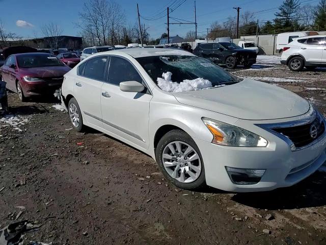 2015 Nissan Altima - Image 11