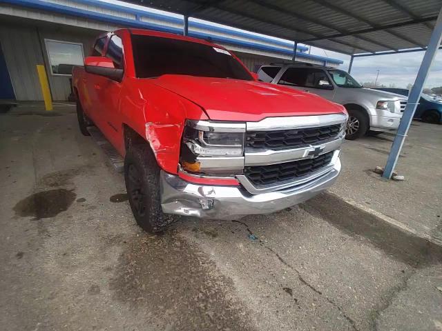 2017 Chevrolet Silverado - Image 10