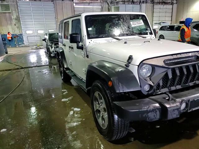 2017 Jeep Wrangler - Image 14