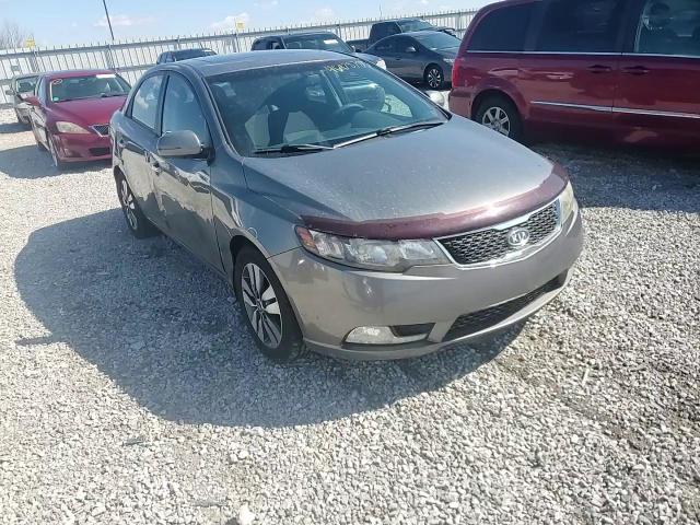 2013 Kia Forte - Image 11