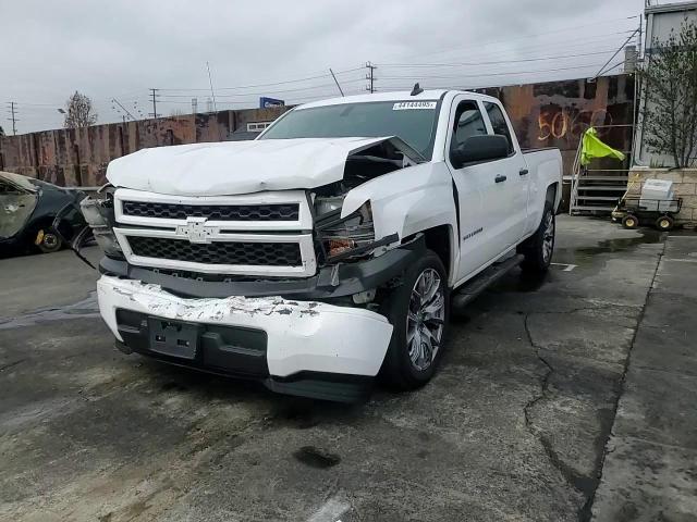 2015 Chevrolet Silverado - Image 11