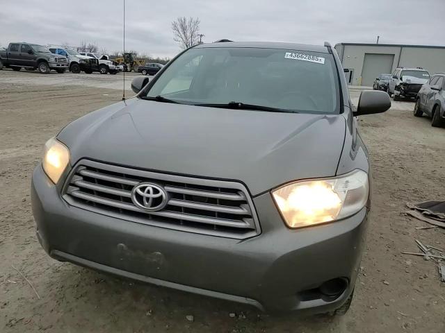 2010 Toyota Highlander - Image 12