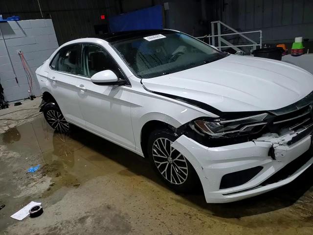 2019 Volkswagen Jetta - Image 13