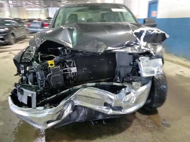 2015 RAM 1500 - Image 14