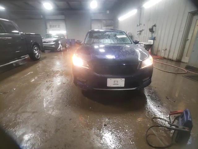 2013 Honda Accord - Image 13