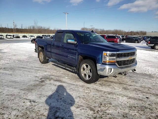 2017 Chevrolet Silverado - Image 11