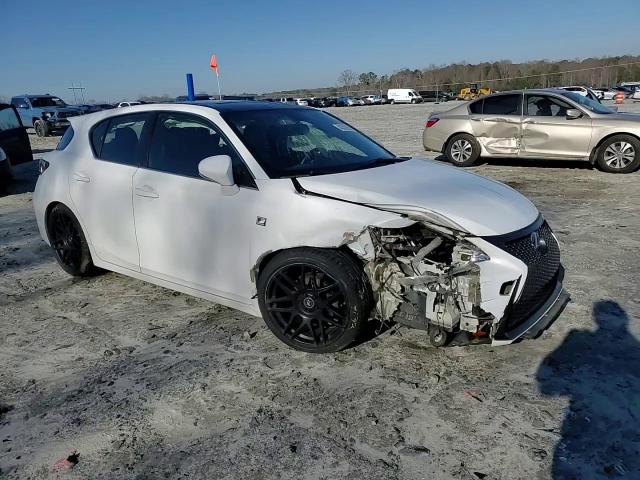2015 Lexus CT - Image 10