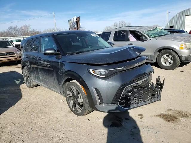 2023 Kia Soul - Image 12