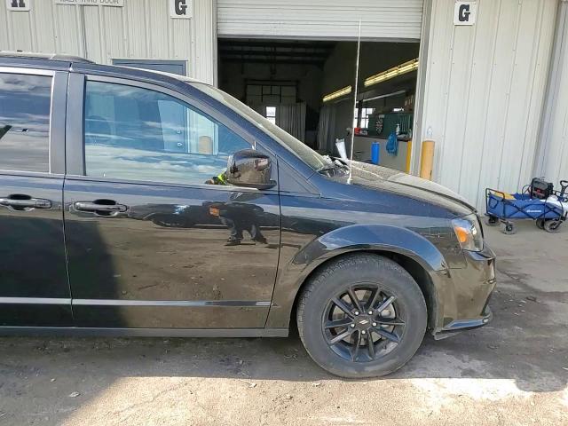 2019 Dodge Caravan - Image 11