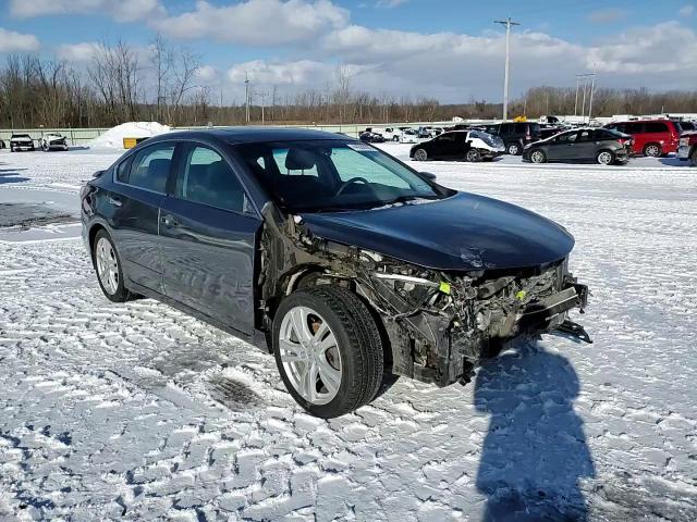 2015 Nissan Altima - Image 14