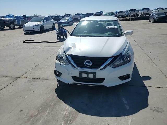 2018 Nissan Altima - Image 11