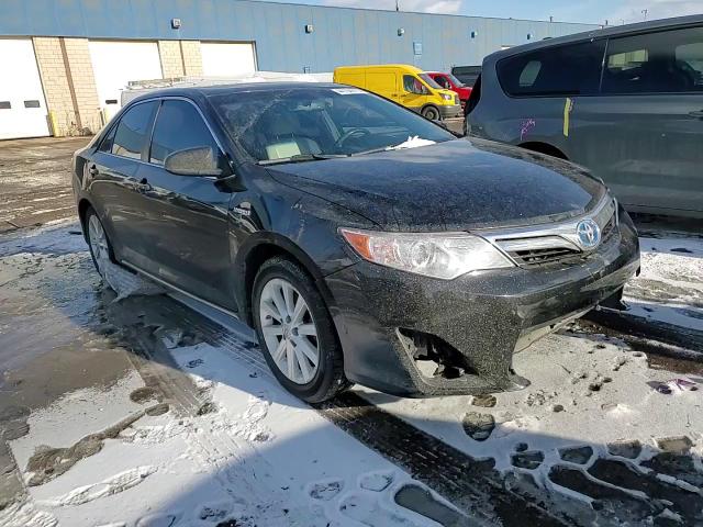 2012 Toyota Camry - Image 11