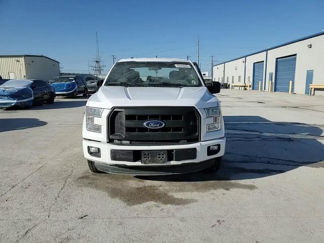 2015 Ford F-150 - Image 13