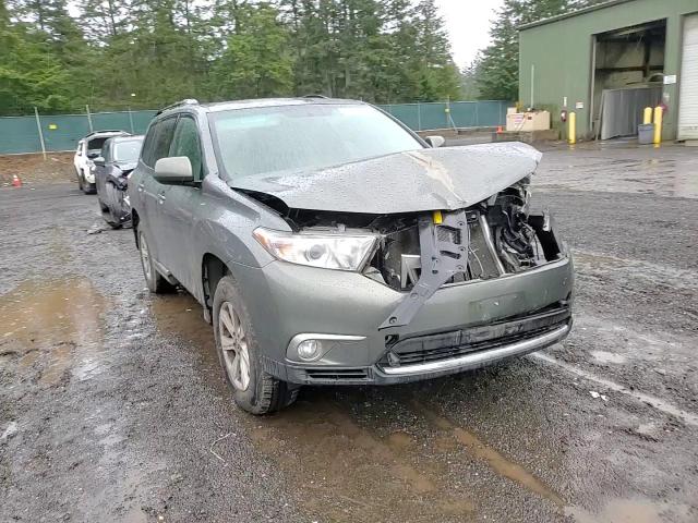 2013 Toyota Highlander - Image 12