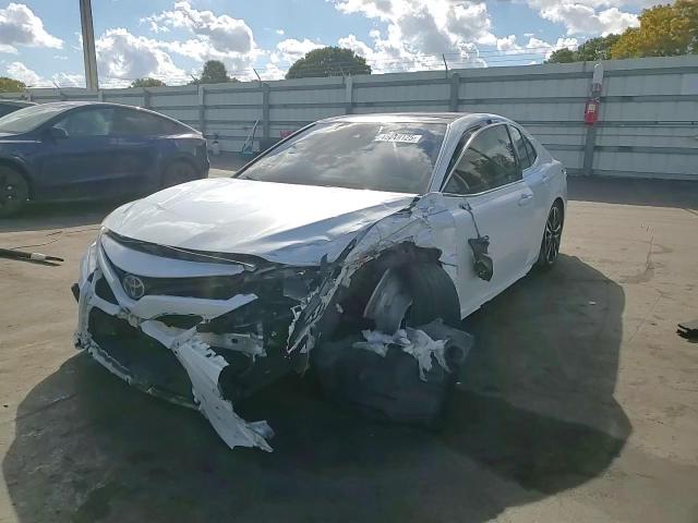 2019 Toyota Camry - Image 11
