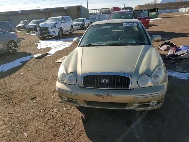 2003 Hyundai Sonata - Image 11