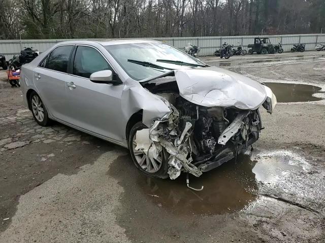 2013 Toyota Camry - Image 11