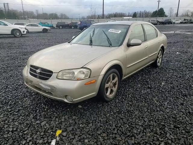 2000 Nissan Maxima - Image 10