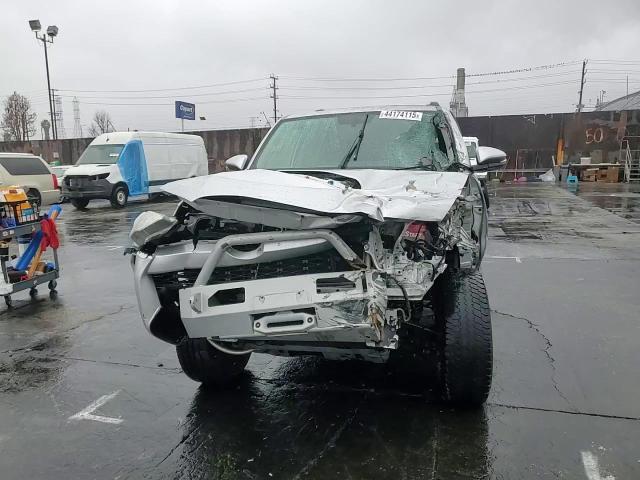 2018 Toyota 4Runner - Image 12