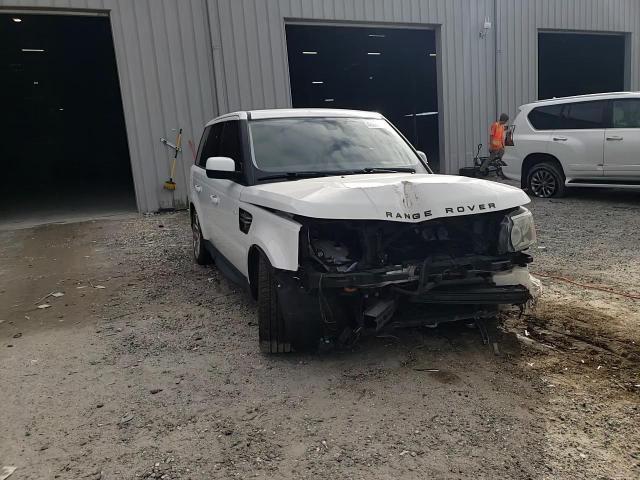 2013 Land Rover Range Rover - Image 12
