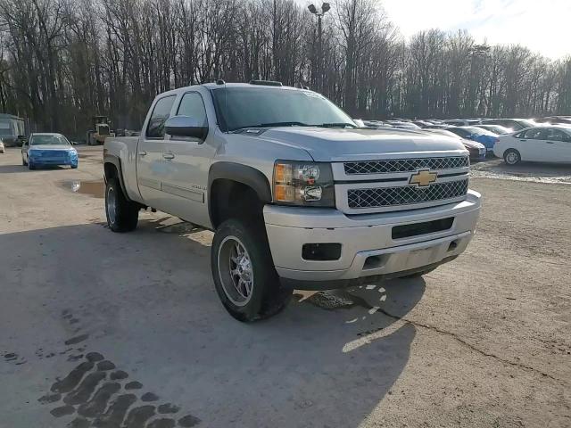 2012 Chevrolet Silverado - Image 13