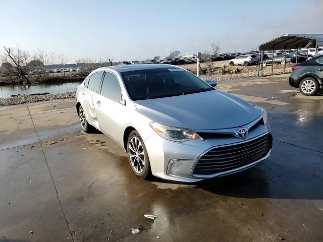 2016 Toyota Avalon - Image 14