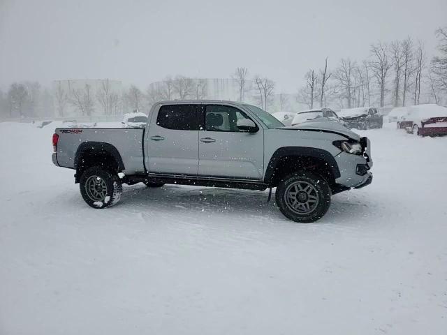 2017 Toyota Tacoma - Image 13