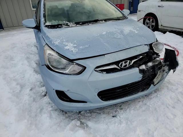 2014 Hyundai Accent - Image 13