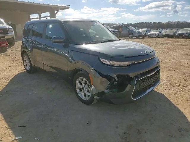 2022 Kia Soul - Image 14