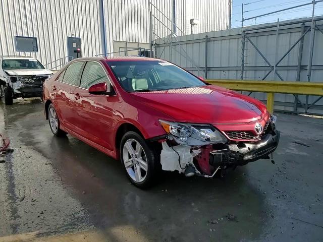 2014 Toyota Camry - Image 13